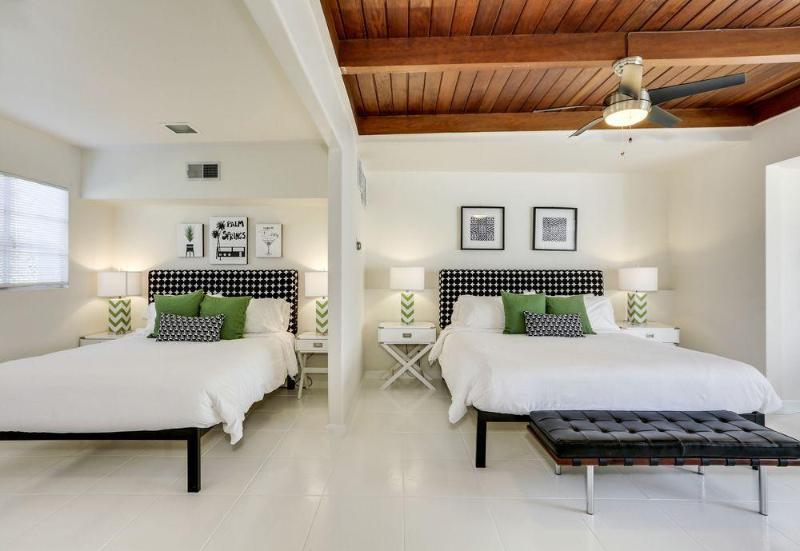Calla Lily Inn Palm Springs Exterior photo