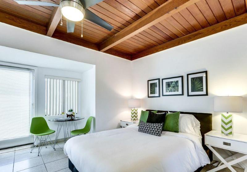 Calla Lily Inn Palm Springs Exterior photo